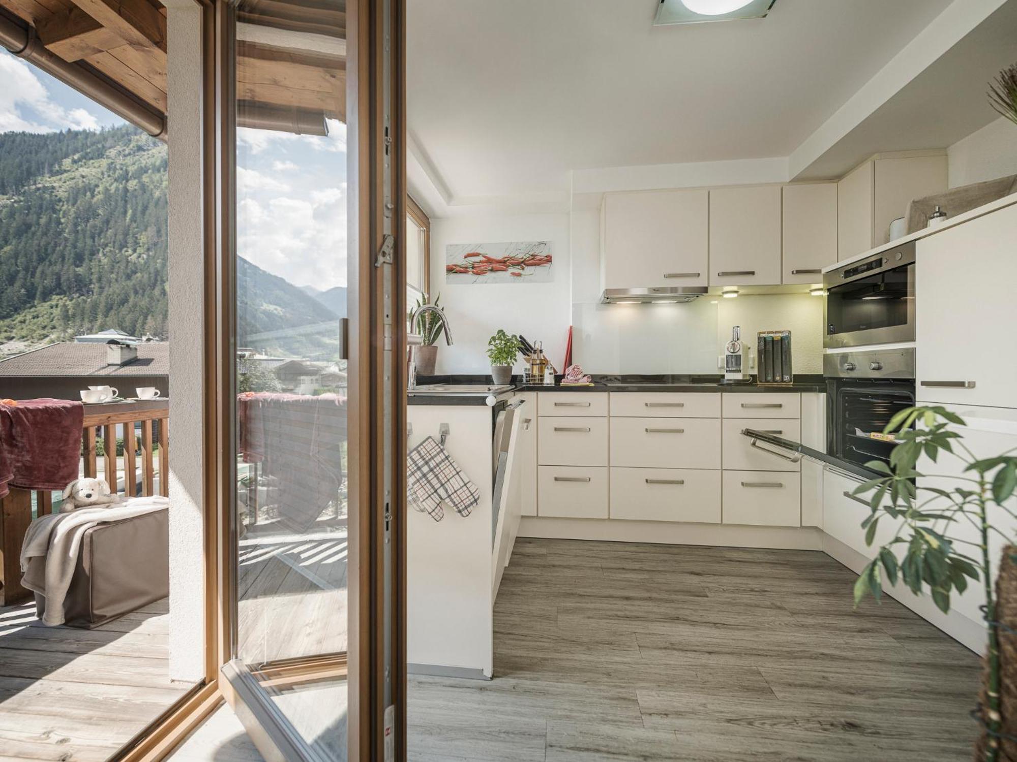 Apart Central - Premium Mountain&Garden Mayrhofen Ngoại thất bức ảnh